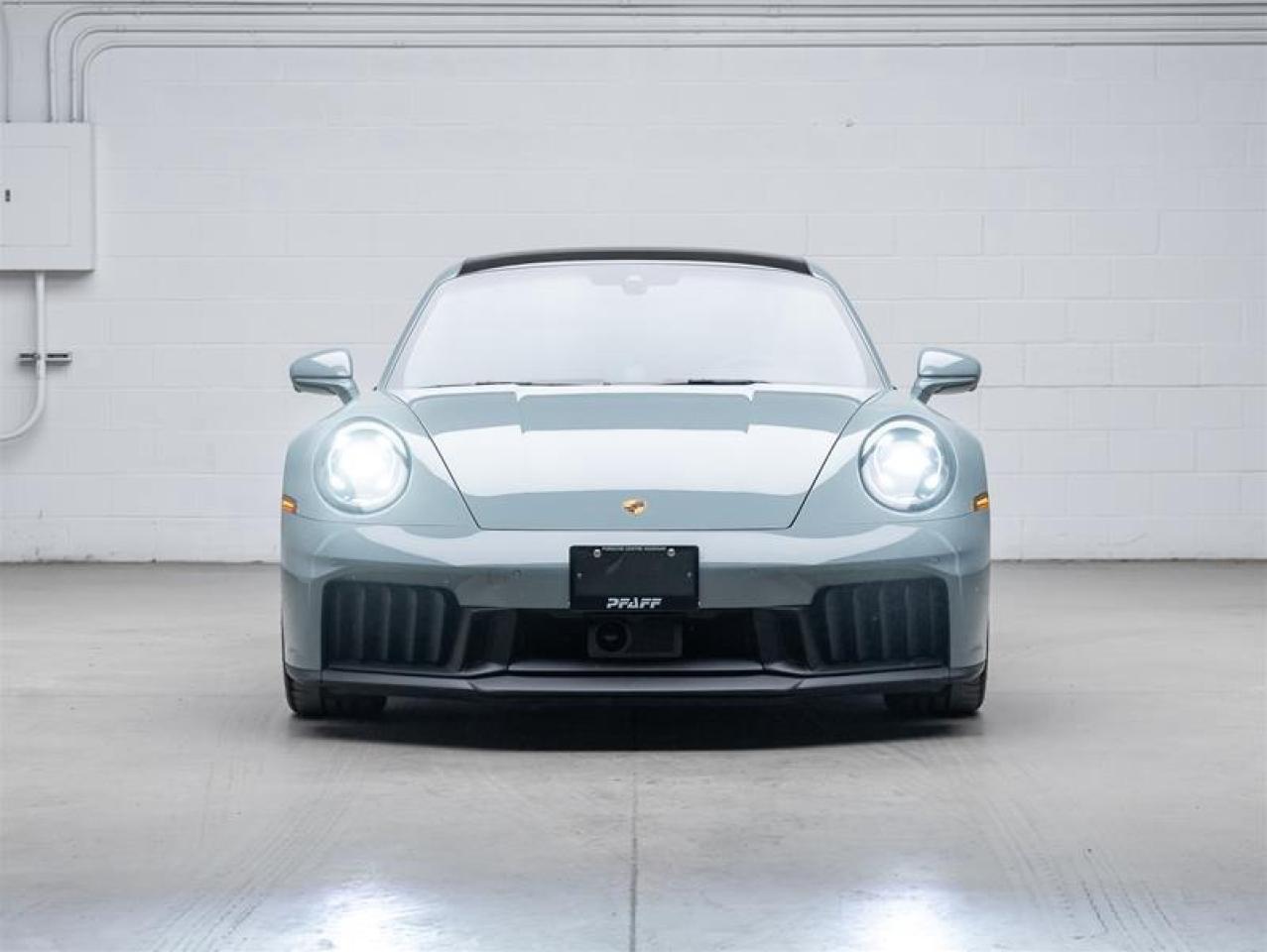 2025 Porsche 911  Photo