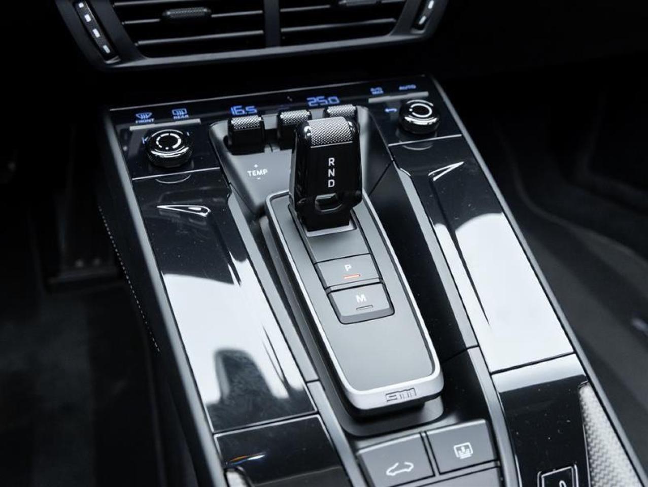 2025 Porsche 911  Photo