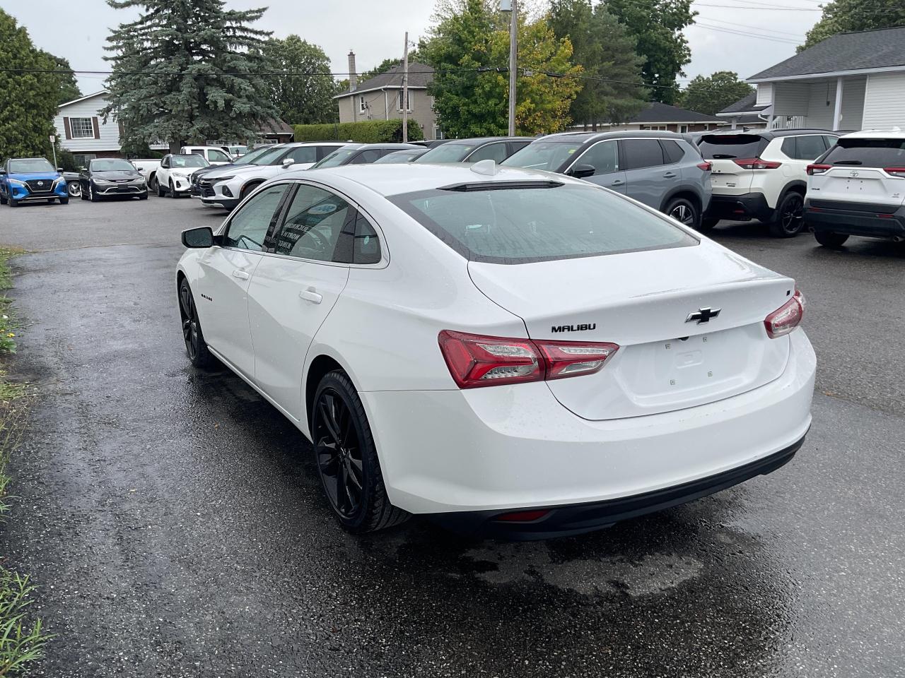 2023 Chevrolet Malibu 1LT 4dr Sedan Photo4