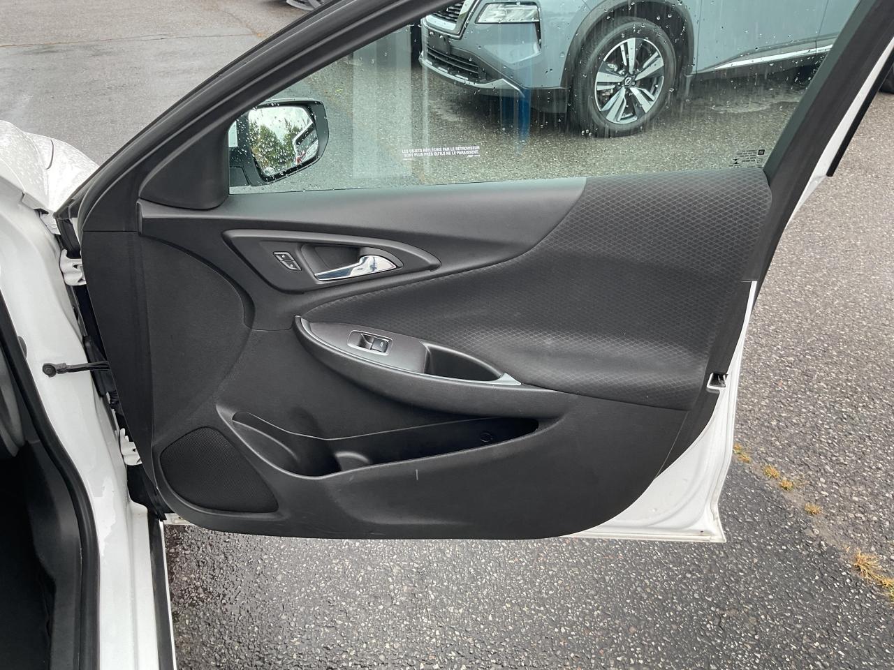 2023 Chevrolet Malibu 1LT 4dr Sedan Photo