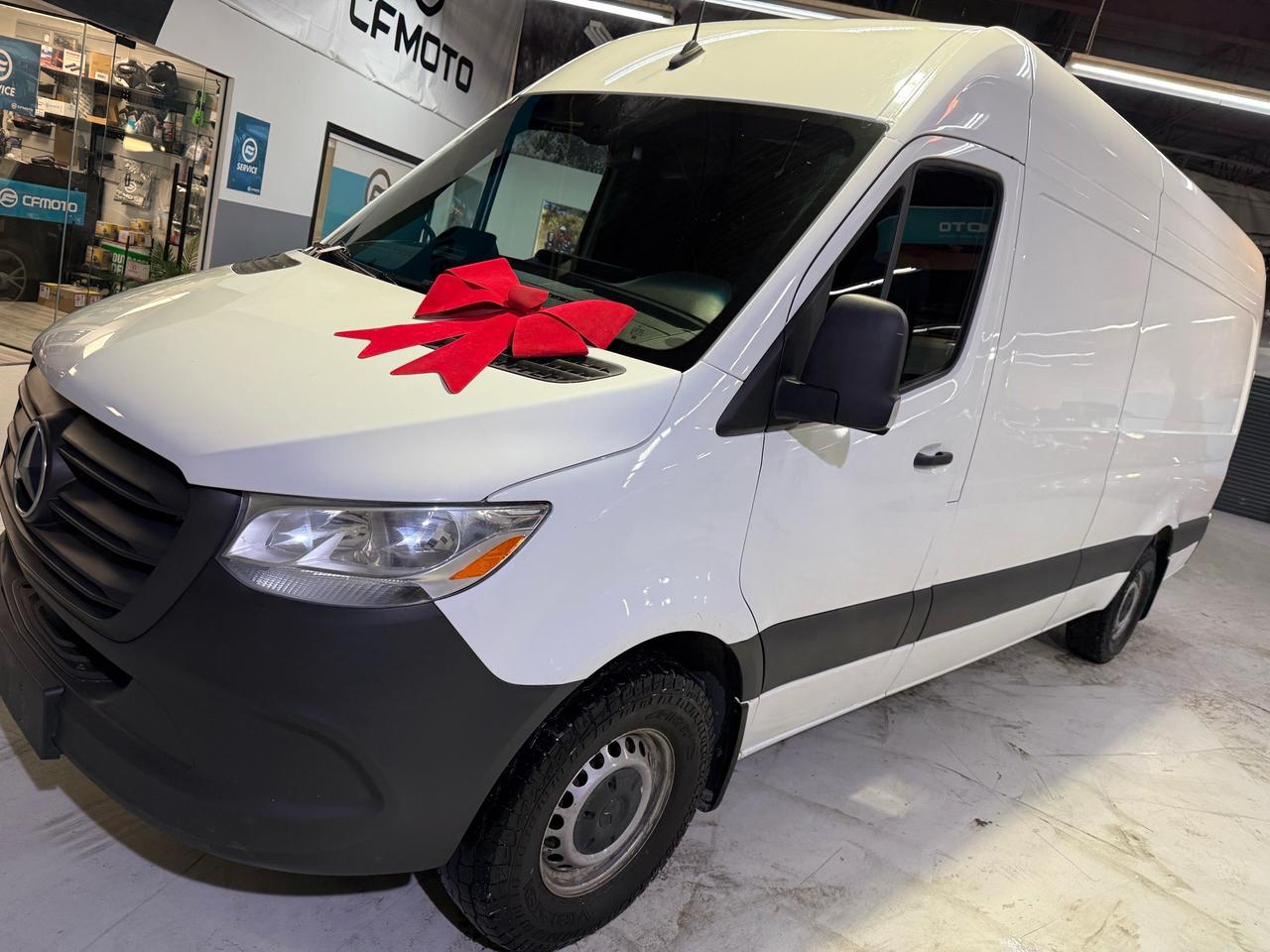 2025 Mercedes-Benz Sprinter DIESEL   NO ACCIDENTS   170 WB LONG HIGH ROOF Photo3