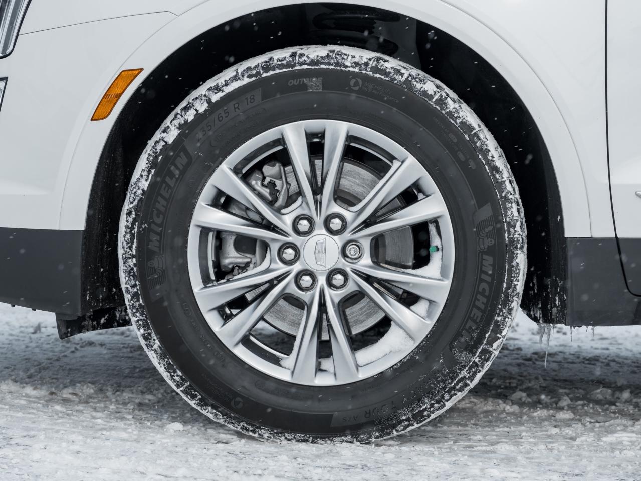 2022 Cadillac XT5 Premium Luxury 4dr All-Wheel Drive Photo3