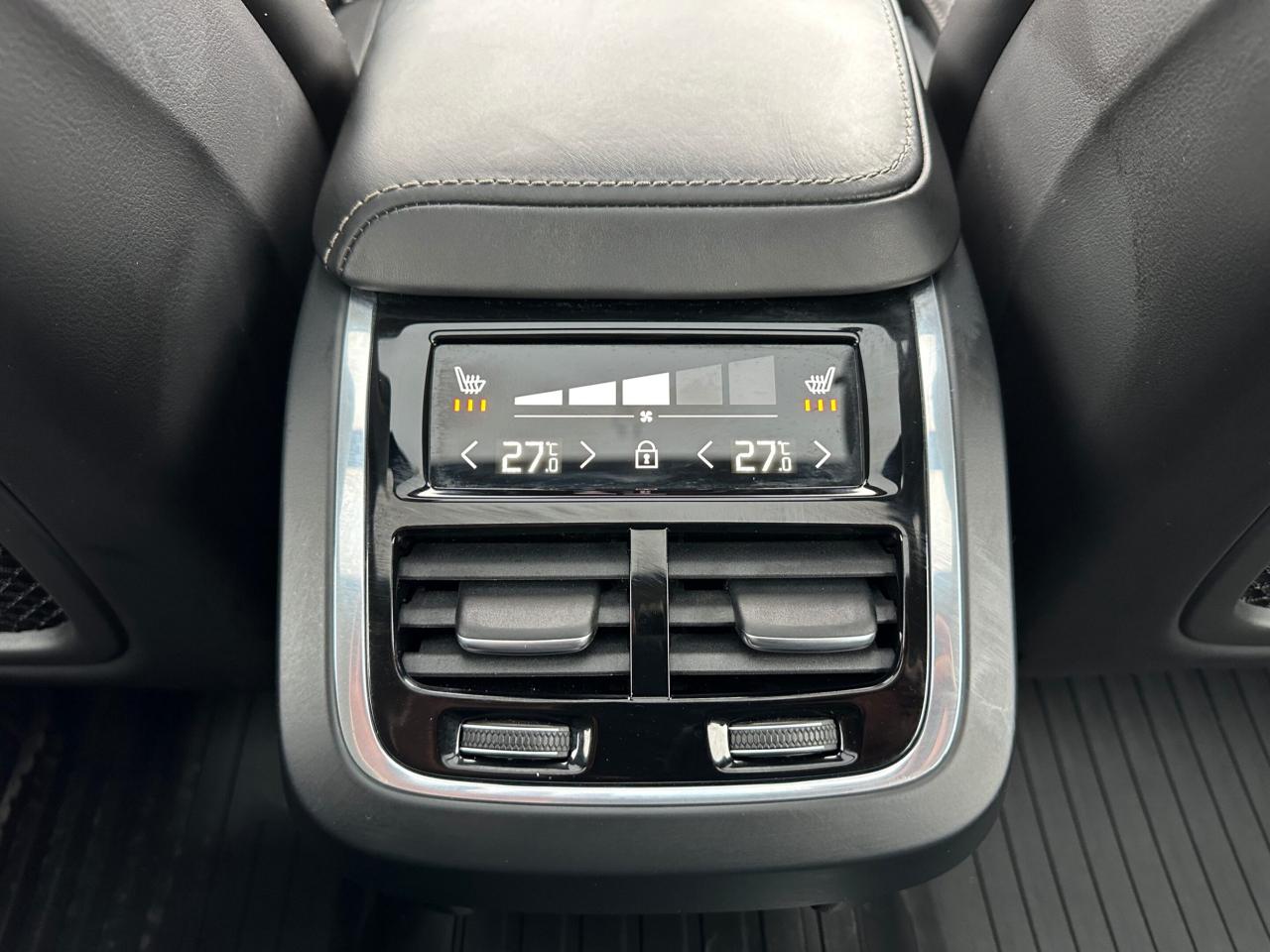 2020 Volvo S60 T6 AWD Inscription  ACCIDENT FREE CERTIFIED MINT Photo