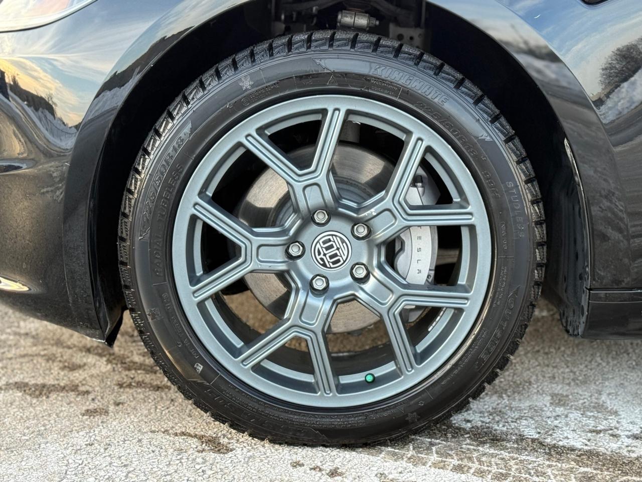 2024 Tesla Model 3 STANDARD RANGE PLUS   NO ACCIDENT   ONE OWNER Photo