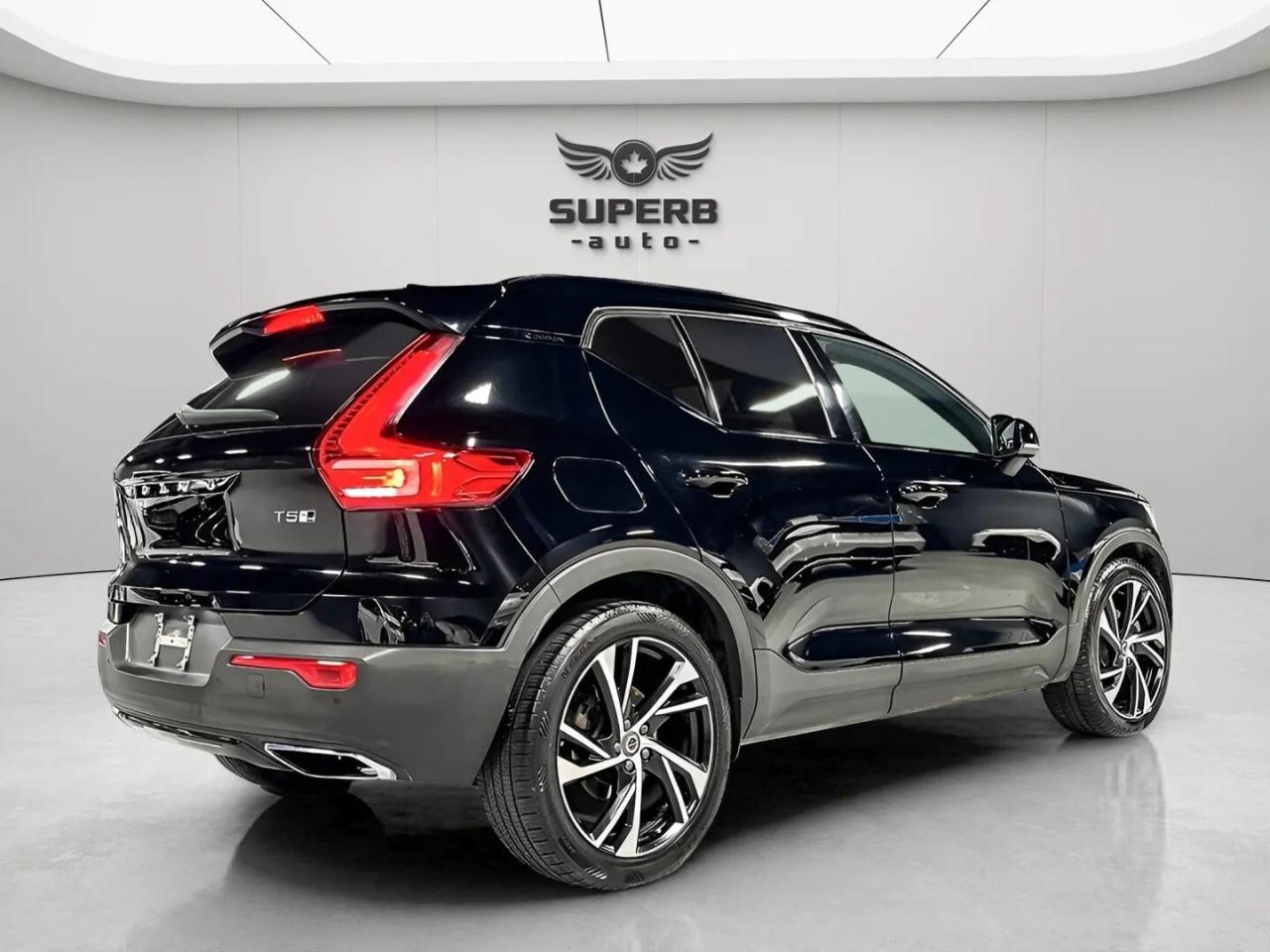 2020 Volvo XC40 R-DESIGN   T5   AWD   SUNROOF   HEATED SEATS Photo