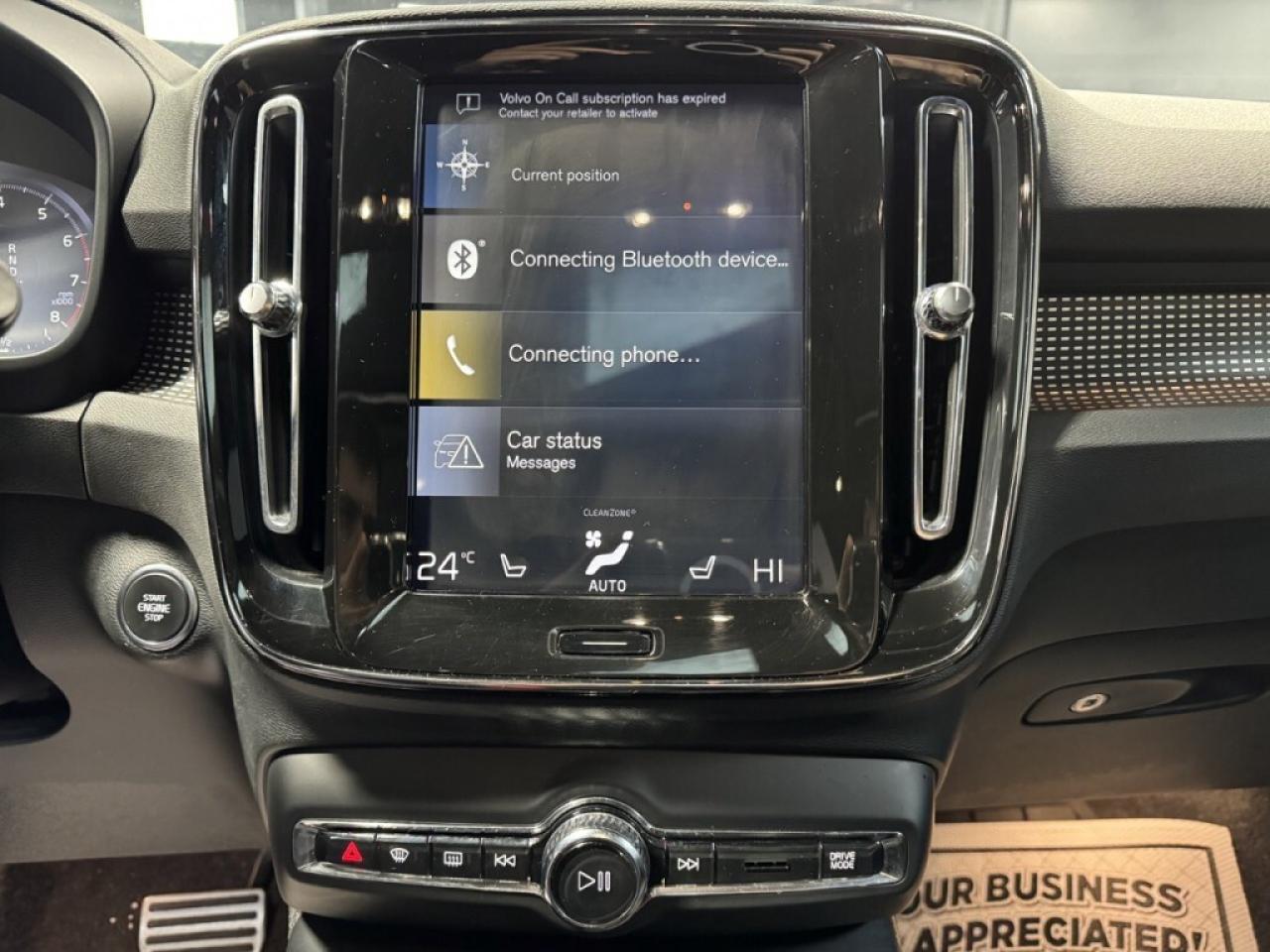 2020 Volvo XC40 R-DESIGN   T5   AWD   SUNROOF   HEATED SEATS Photo