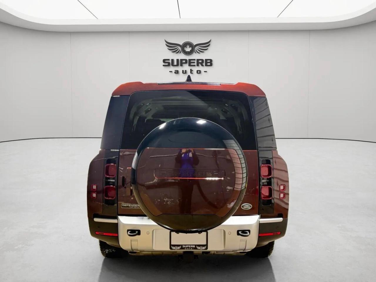 2023 Land Rover Defender 130 FIRST EDITION   AWD   ONE OWNER   NO ACCIDENT Photo4