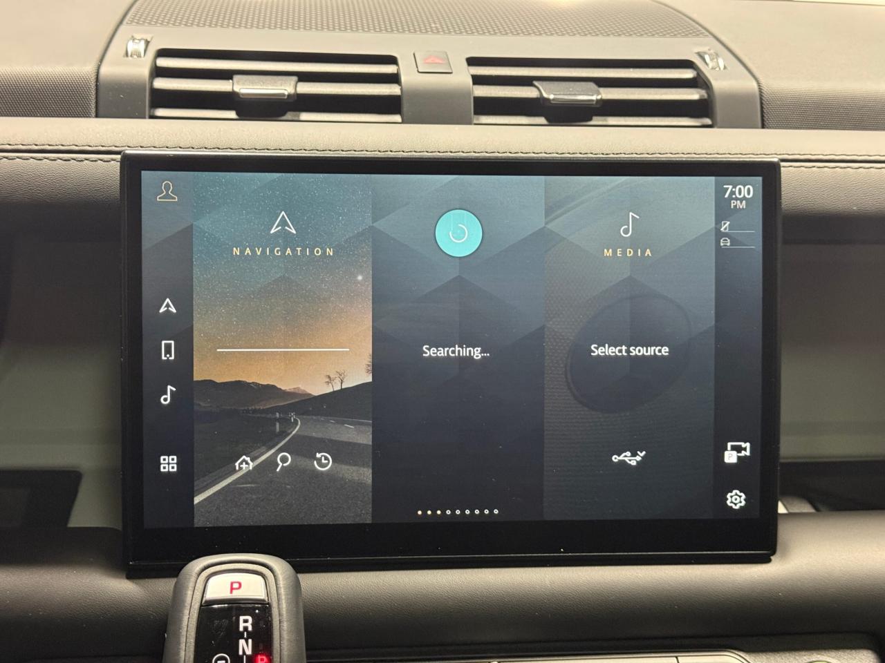 2023 Land Rover Defender 130 FIRST EDITION   AWD   ONE OWNER   NO ACCIDENT Photo