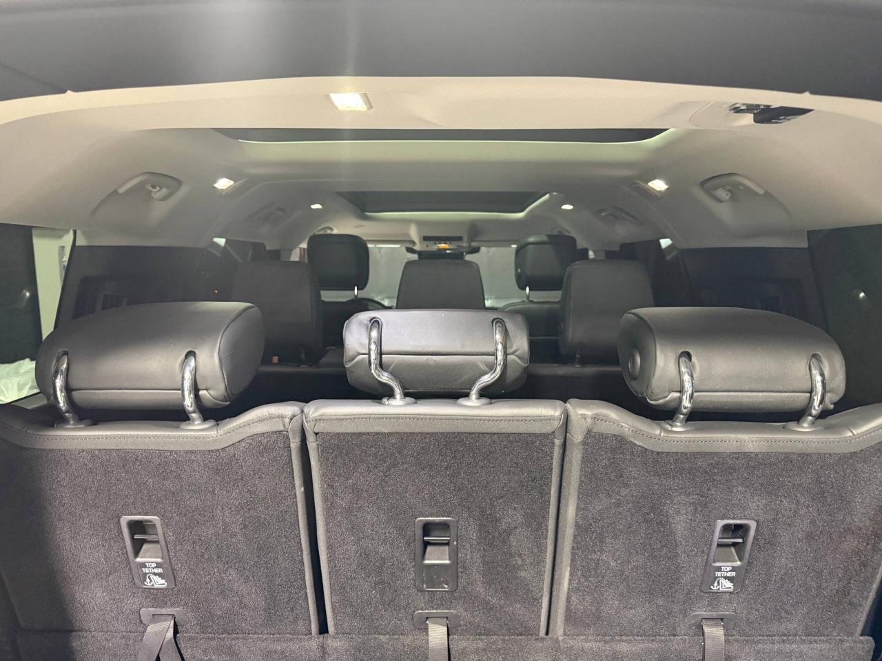 2023 Land Rover Defender 130 FIRST EDITION   AWD   ONE OWNER   NO ACCIDENT Photo