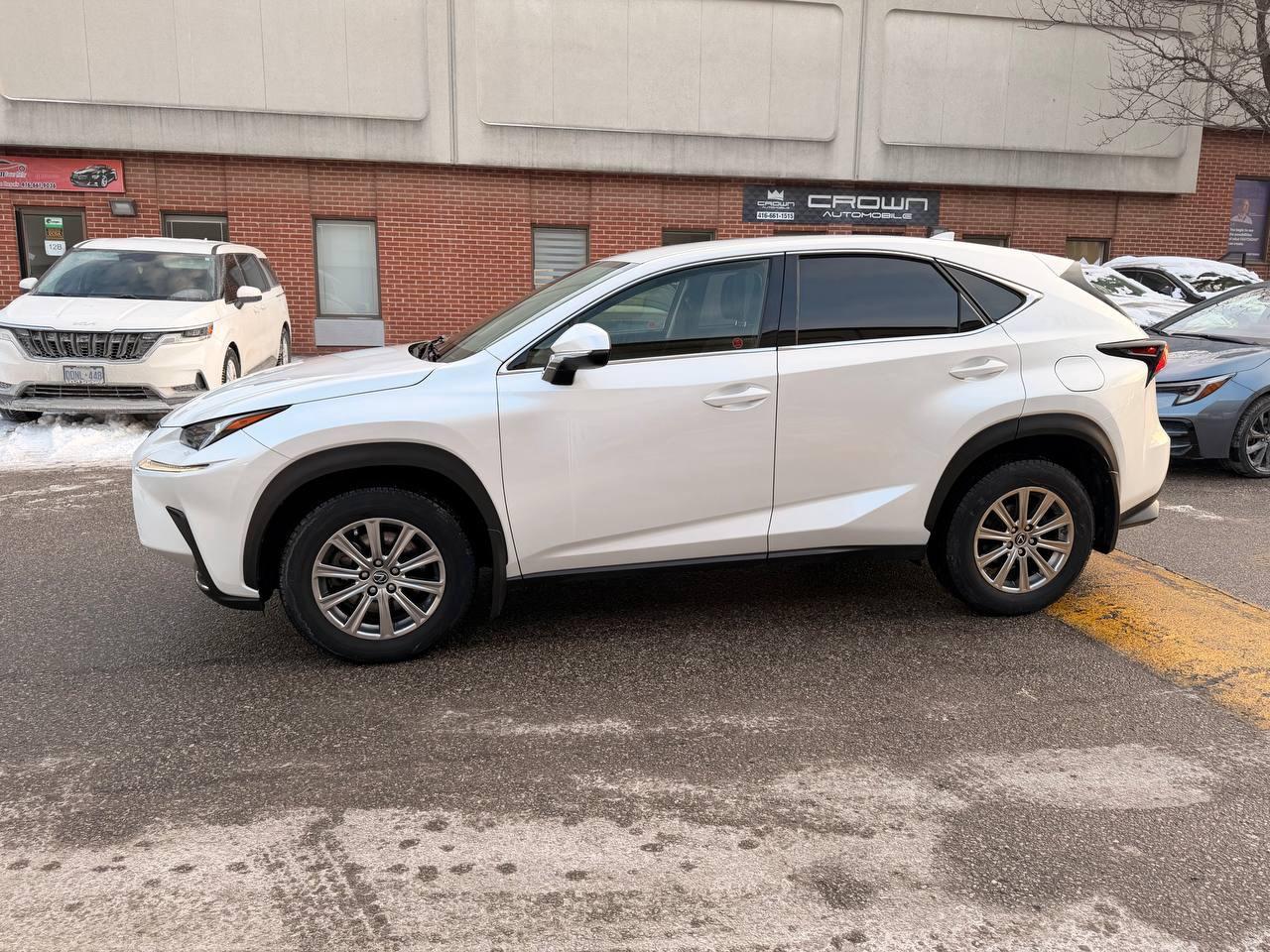 2021 Lexus NX NX 300 AWD, HEATED SEATS, BACKUP CAMERA Photo