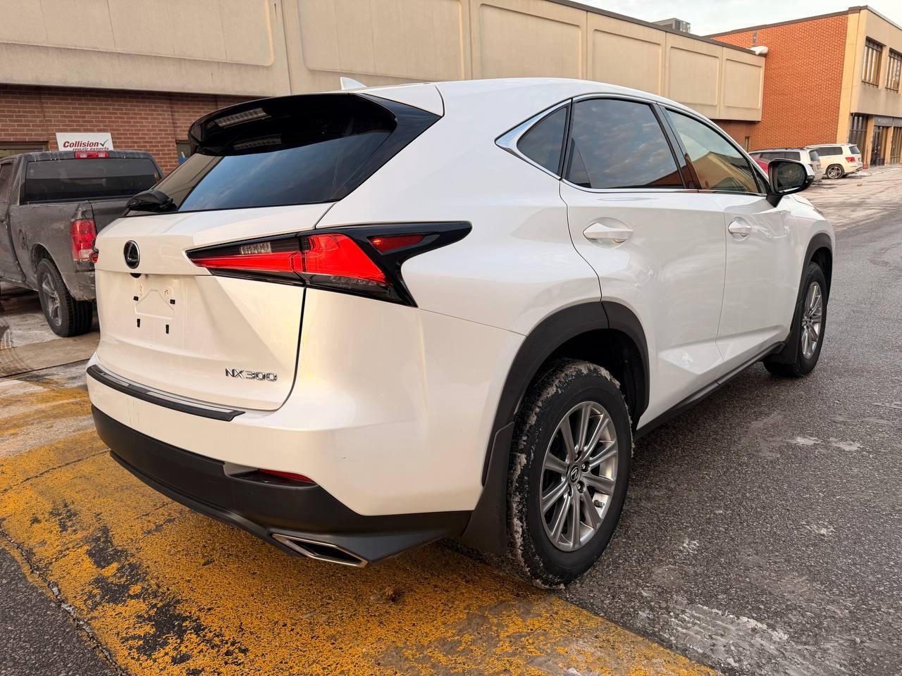 2021 Lexus NX NX 300 AWD, HEATED SEATS, BACKUP CAMERA Photo