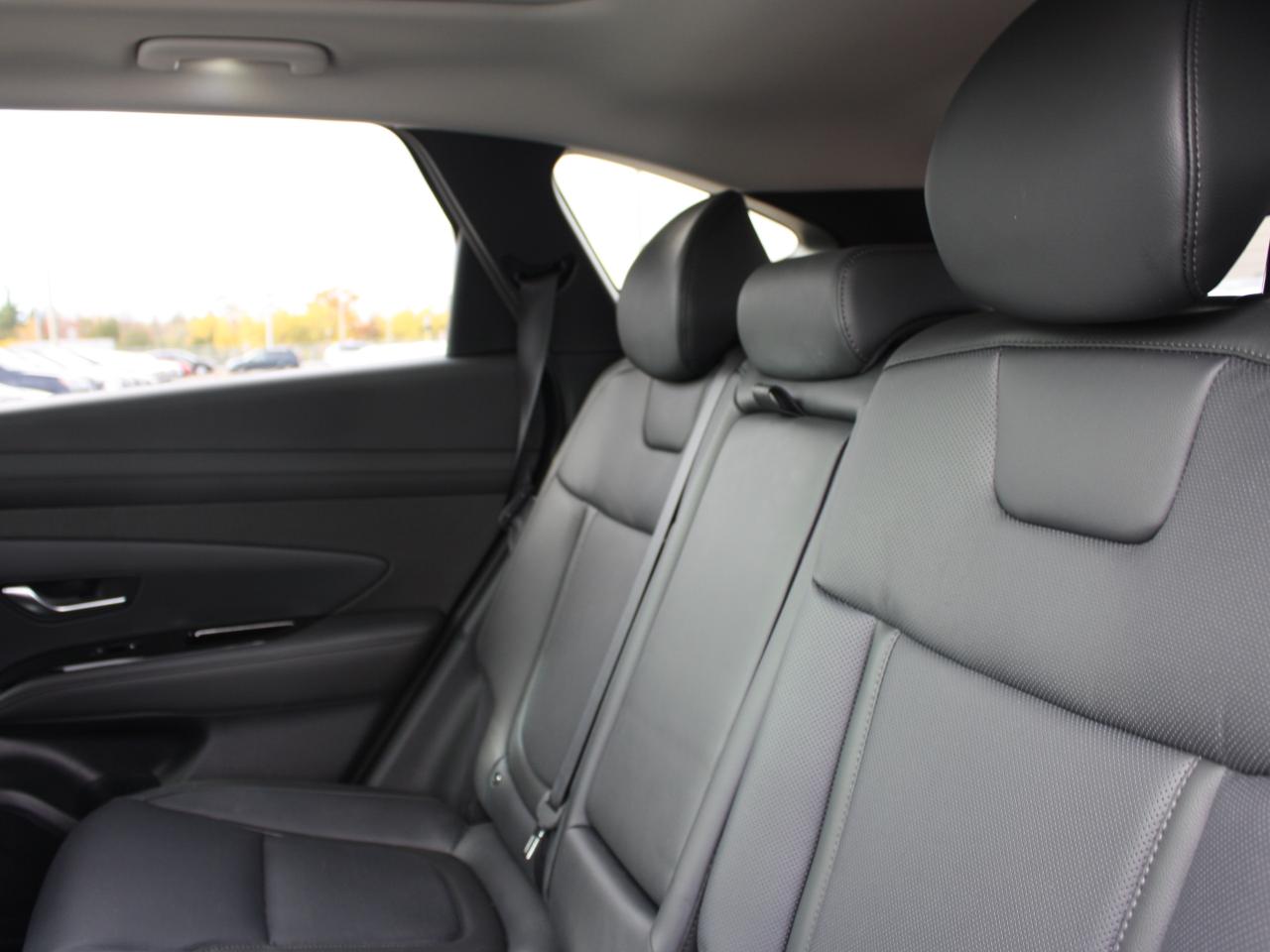 2025 Hyundai Tucson Plug-In Hybrid Ultimate Demo / Sroof / Heated Seats / Winter Tire Photo