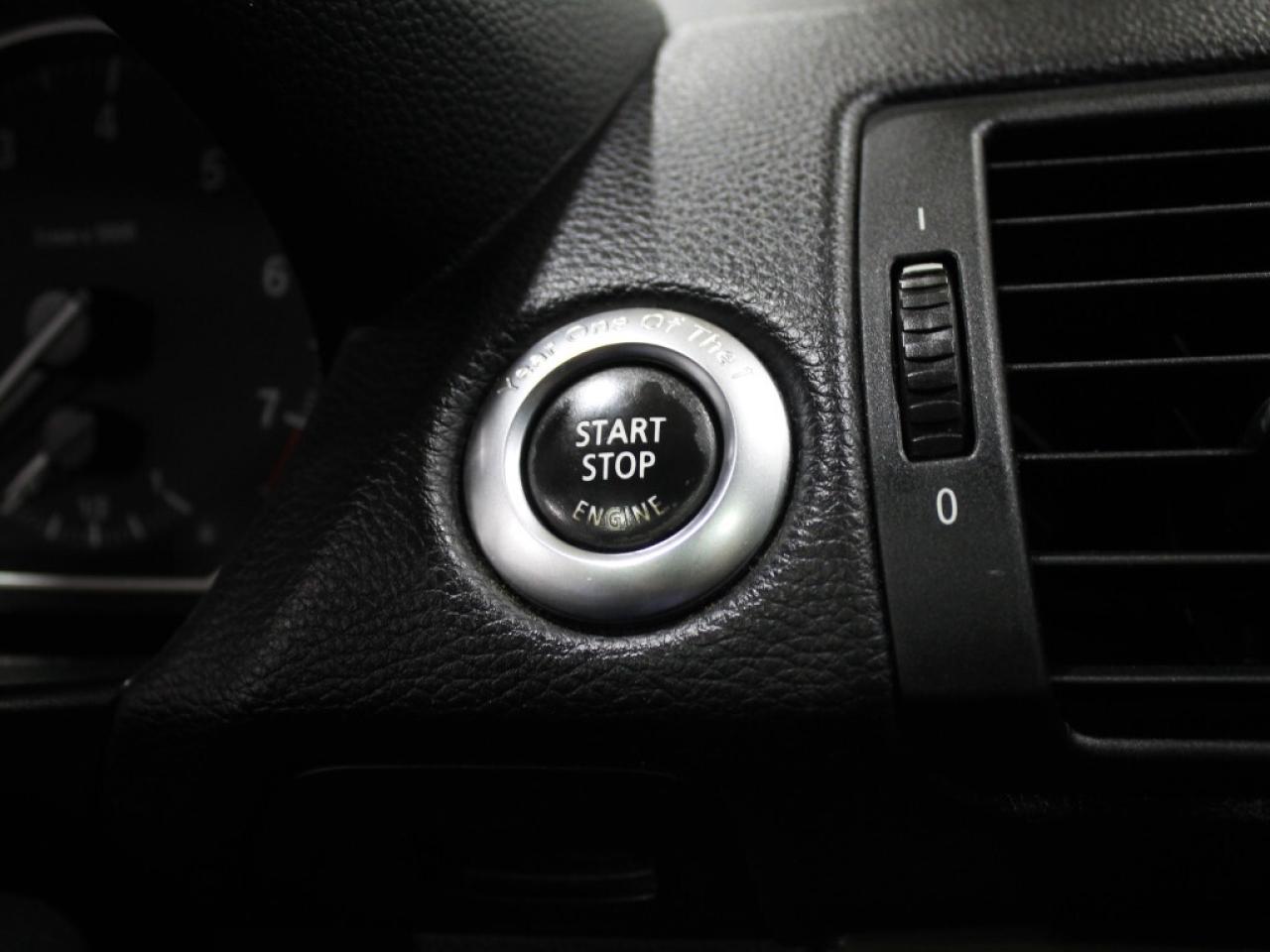 2008 BMW 1 Series 2dr Cpe 128i Automatic CASH DEAL ONLY (NOT FINANCA Photo