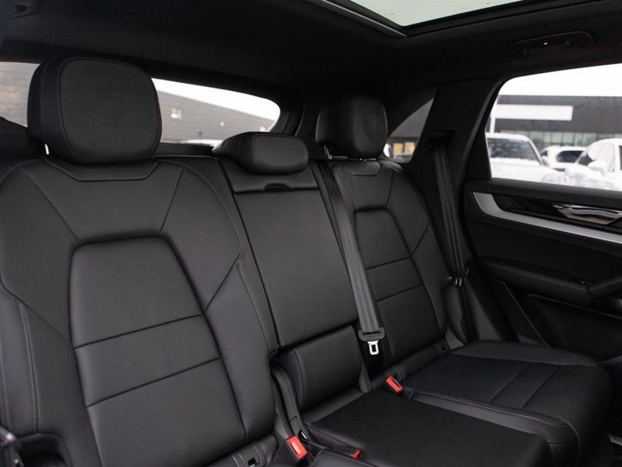 2024 Porsche Cayenne S e-Hybrid AWD Photo