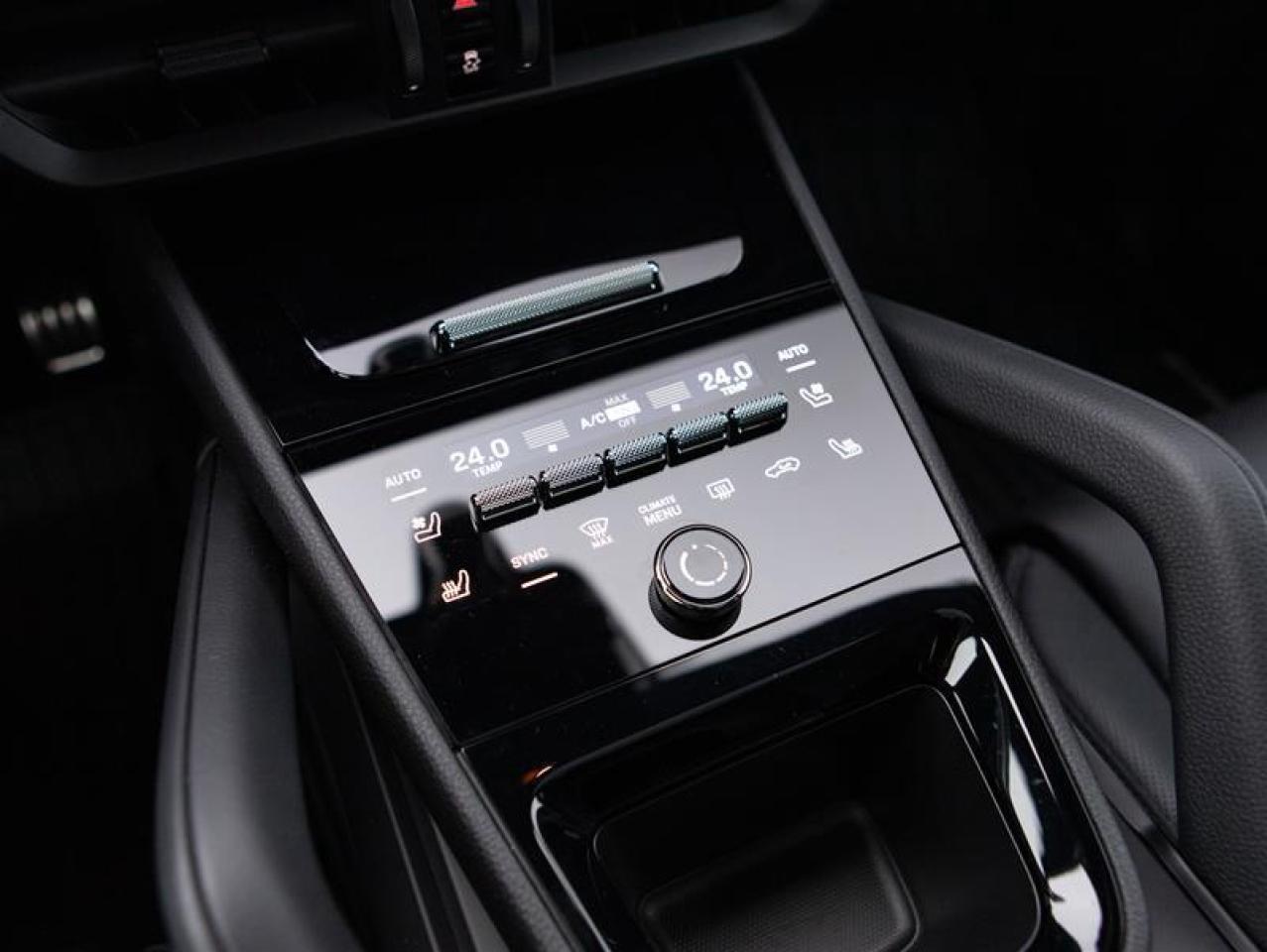 2024 Porsche Cayenne S e-Hybrid AWD Photo