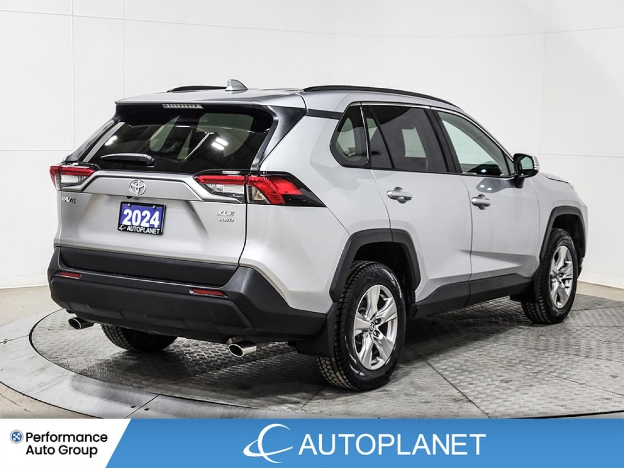 2024 Toyota RAV4 XLE AWD, Sunroof, Heated Seats,New Brakes & Tires! Photo