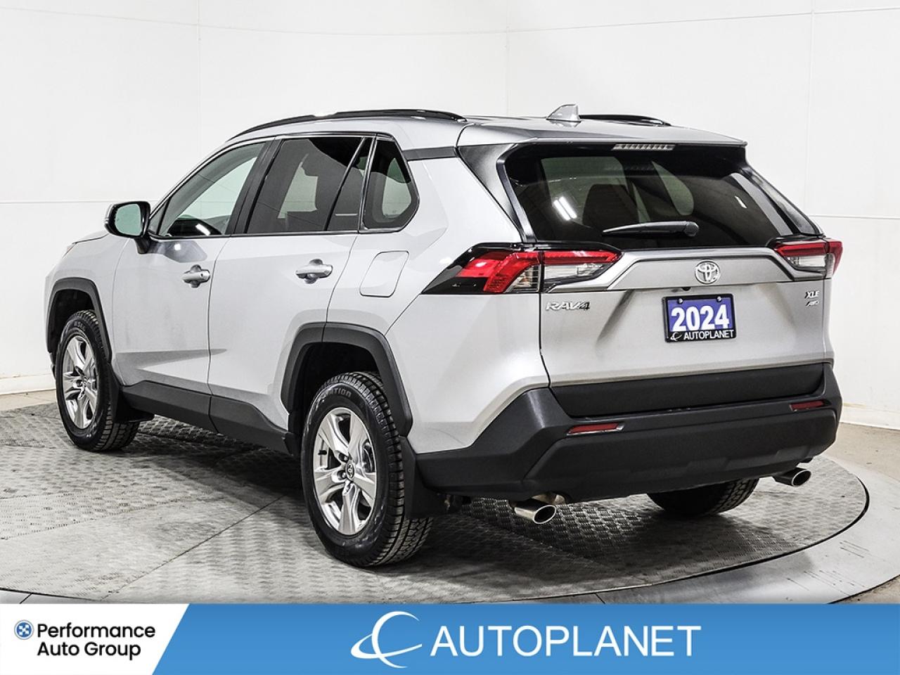 2024 Toyota RAV4 XLE AWD, Sunroof, Heated Seats,New Brakes & Tires! Photo