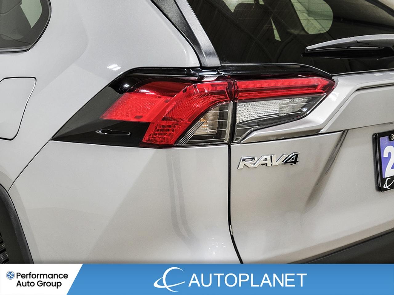 2024 Toyota RAV4 XLE AWD, Sunroof, Heated Seats,New Brakes & Tires! Photo