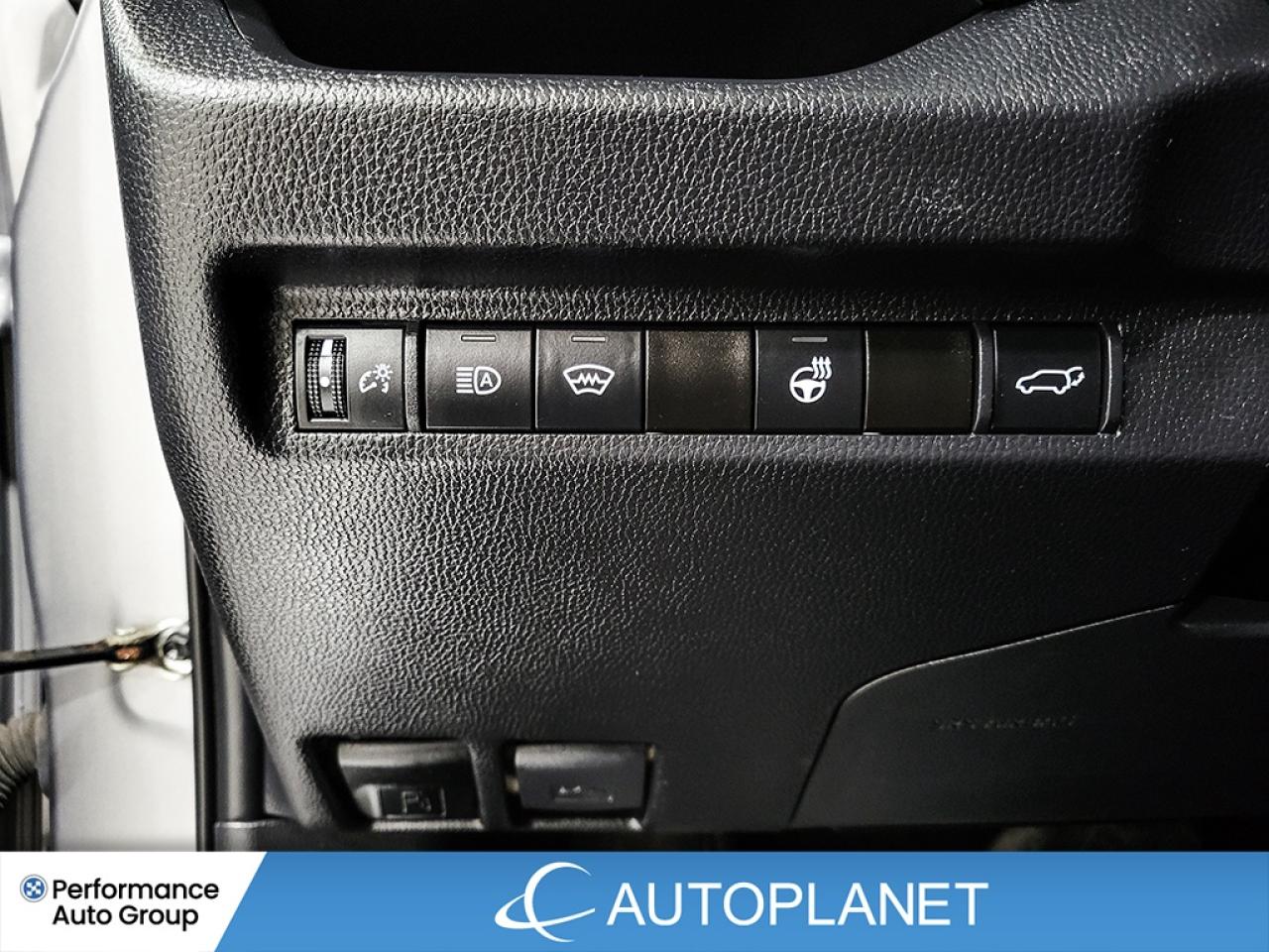 2024 Toyota RAV4 XLE AWD, Sunroof, Heated Seats,New Brakes & Tires! Photo