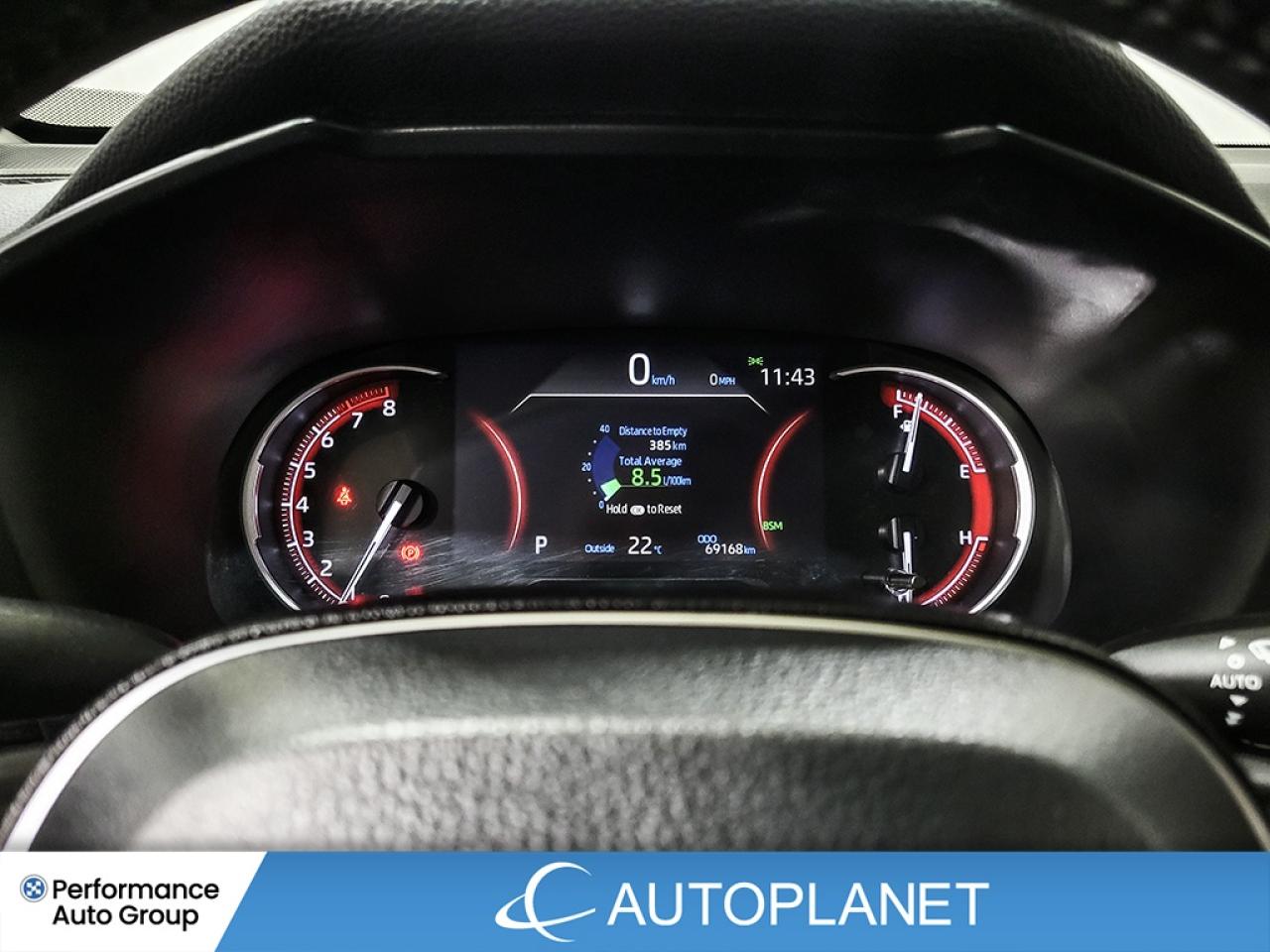 2024 Toyota RAV4 XLE AWD, Sunroof, Heated Seats,New Brakes & Tires! Photo