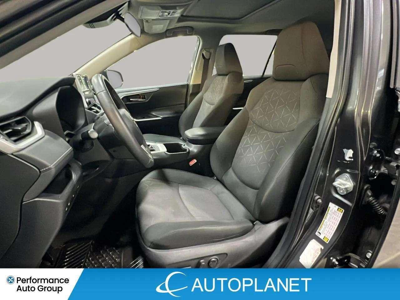 2024 Toyota RAV4 XLE AWD, Heated Seats, Sunroof, NEW BRAKES & TIRES Photo