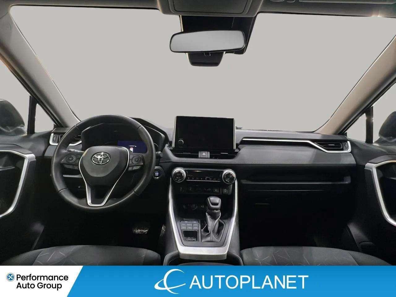 2024 Toyota RAV4 XLE AWD, Heated Seats, Sunroof, NEW BRAKES & TIRES Photo