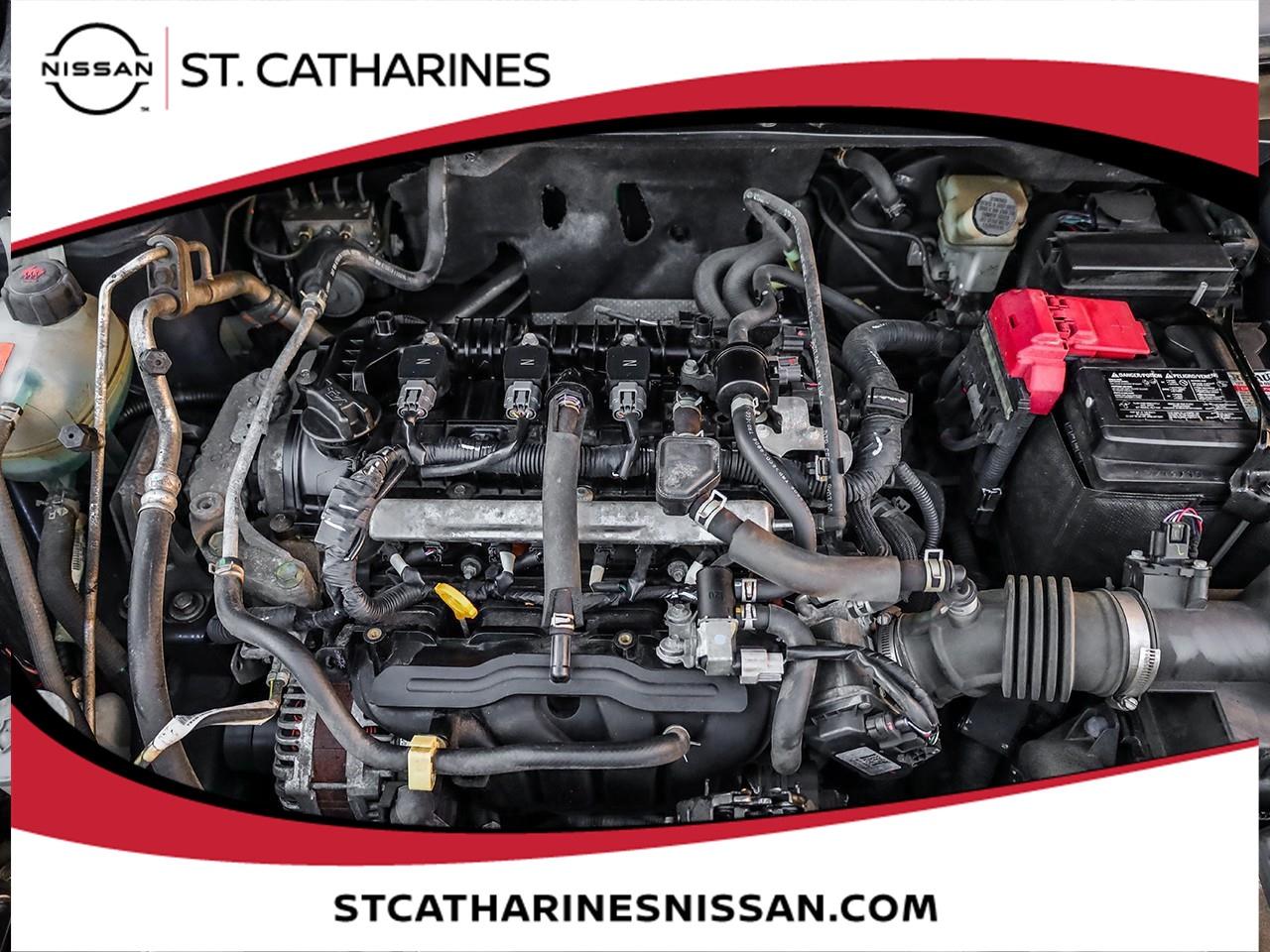 2020 Nissan Kicks SR Photo4