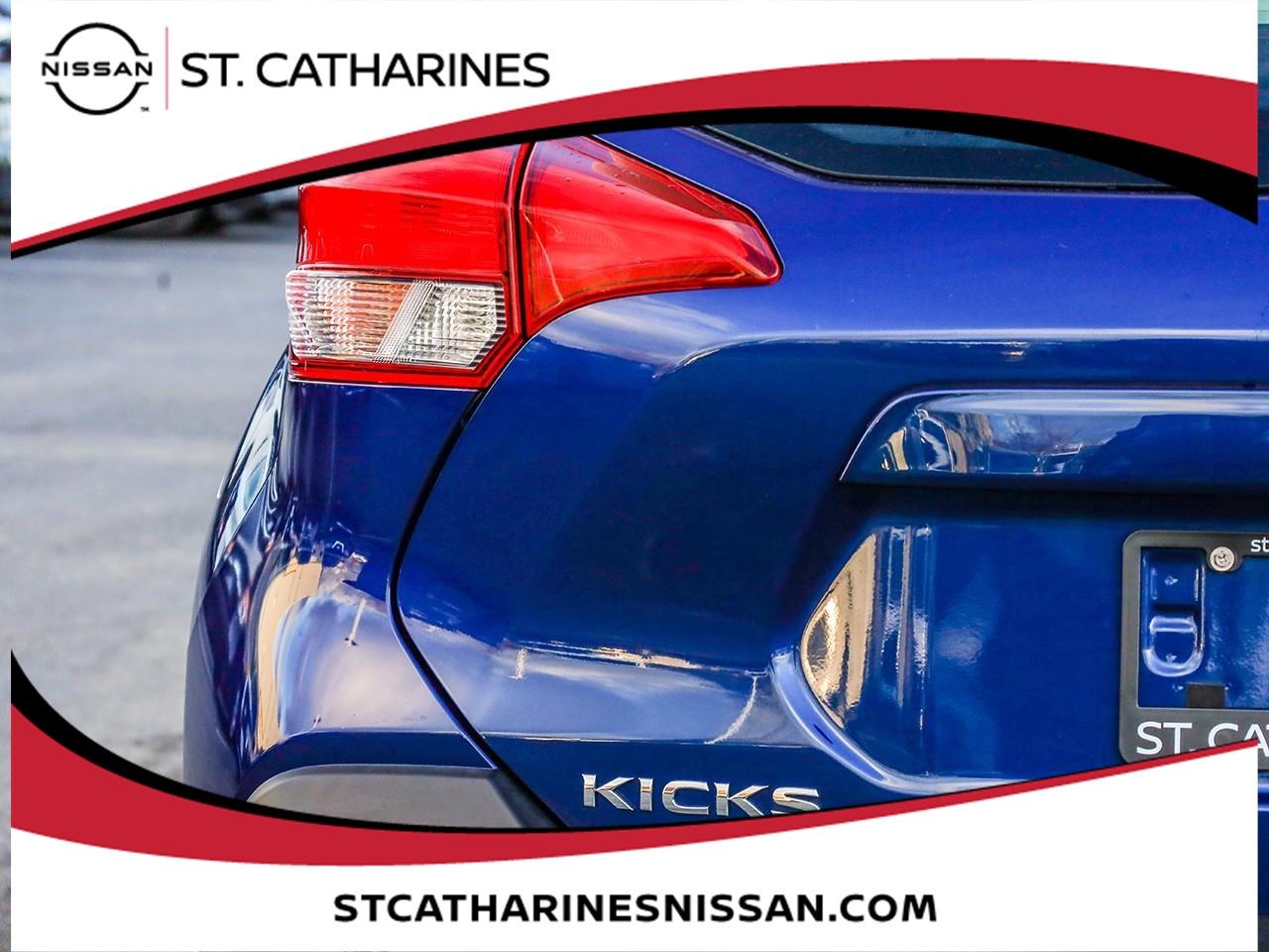 2020 Nissan Kicks SR Photo