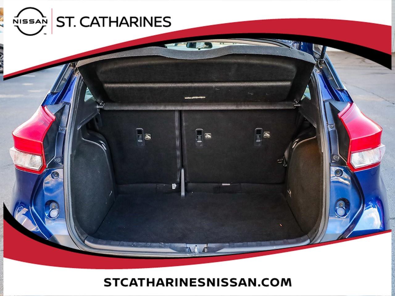 2020 Nissan Kicks SR Photo