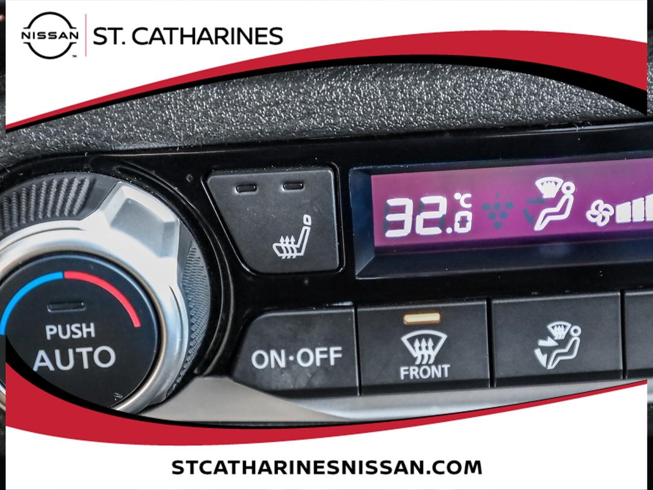 2020 Nissan Kicks SR Photo