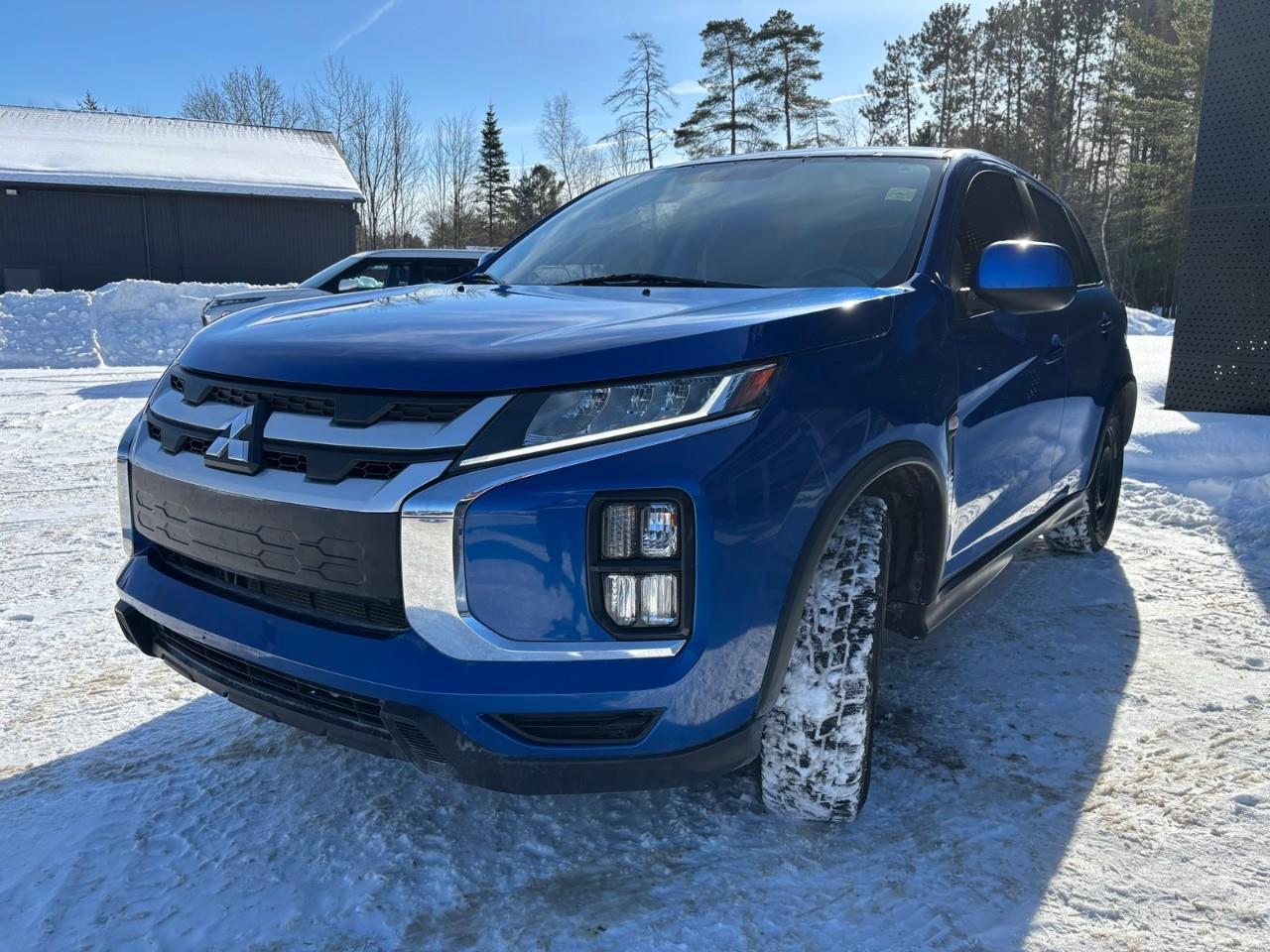 2022 Mitsubishi RVR ES 4dr AWC Photo