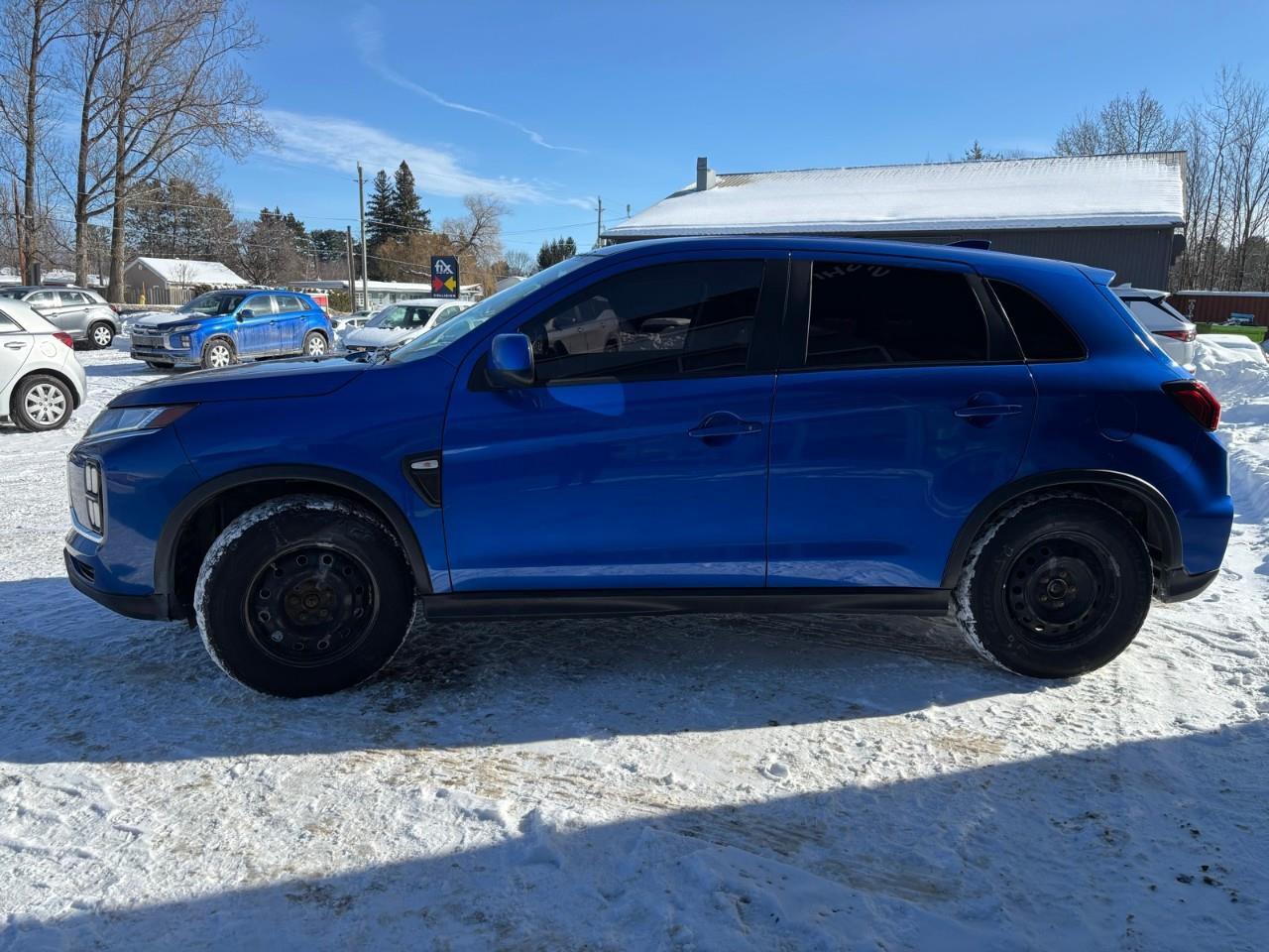 2022 Mitsubishi RVR ES 4dr AWC Photo