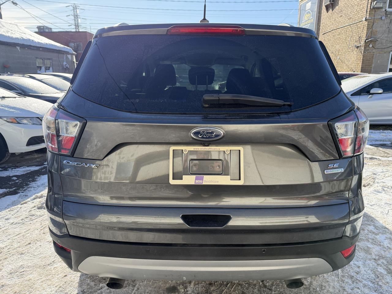 2017 Ford Escape SE Photo
