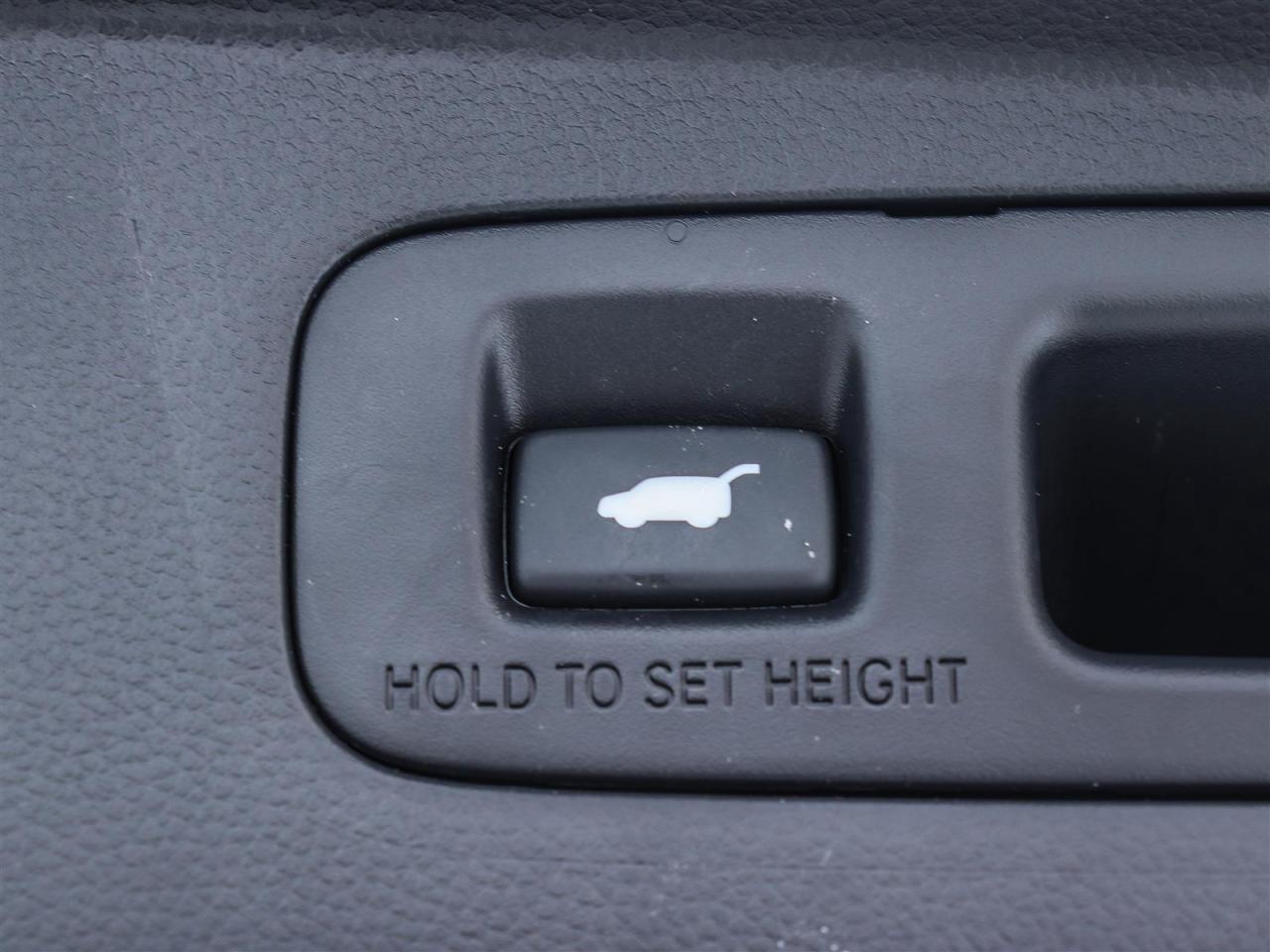 2026 Honda CR-V Hybrid Touring 4dr All-Wheel Drive Photo