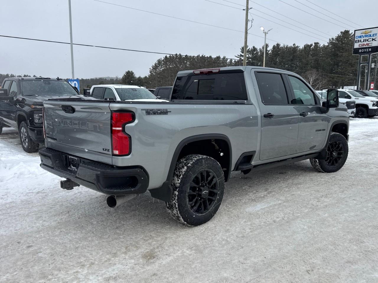 2026 Chevrolet SILVERADO 2500HD 4WD Crew Cab Standard Box LTZ Photo