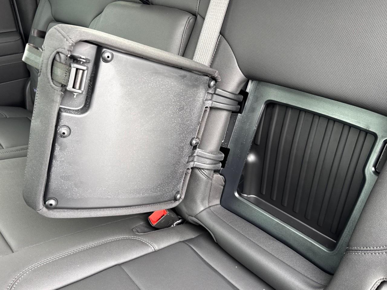 2026 Chevrolet SILVERADO 2500HD 4WD Crew Cab Standard Box LTZ Photo