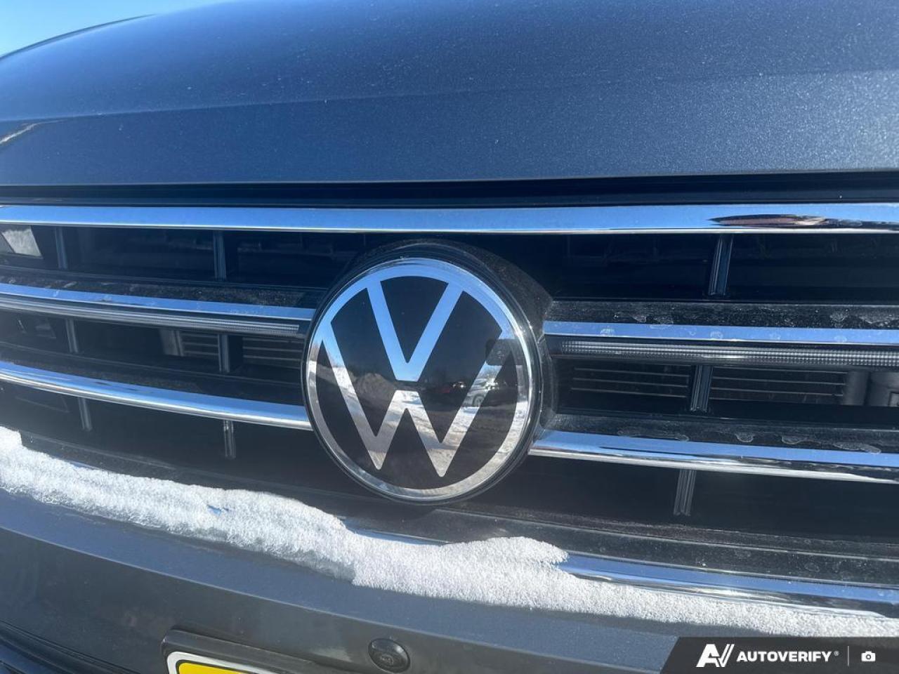 2022 Volkswagen Tiguan Highline R-Line AUTO PARKING   BACKUP CAM   BLUETO Photo