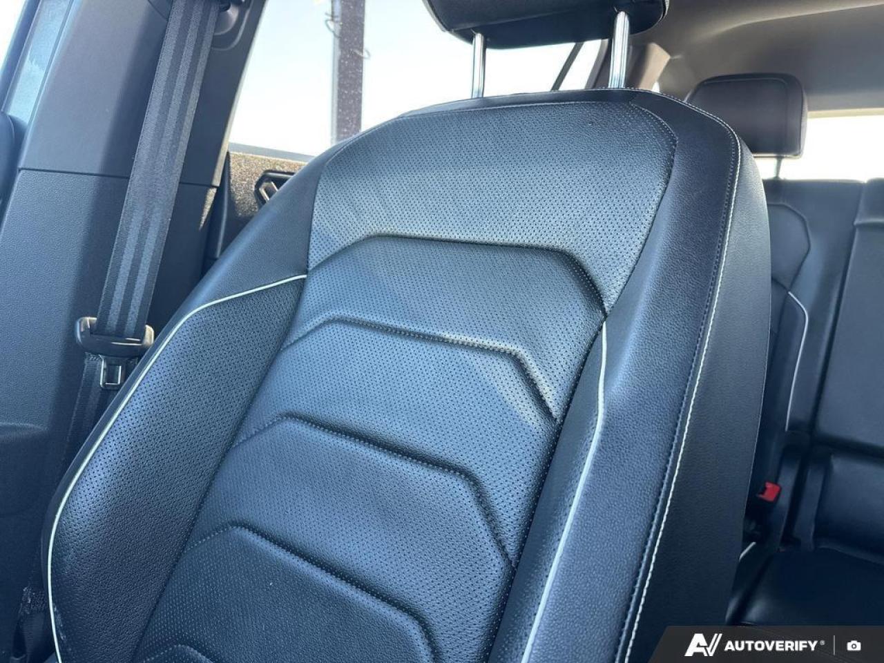 2022 Volkswagen Tiguan Highline R-Line AUTO PARKING   BACKUP CAM   BLUETO Photo