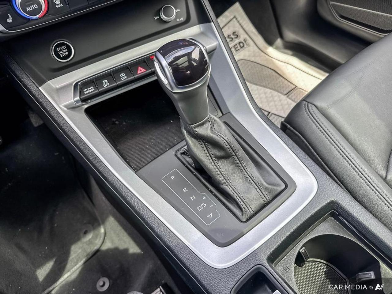 2022 Audi Q3 40 Progressiv BACKUP CAM   BT   HTD LTHR SEATS   K Photo