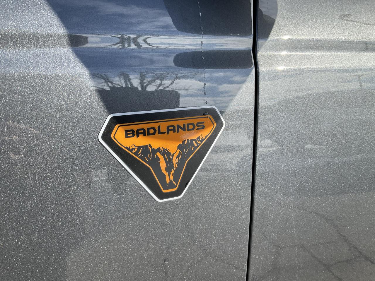 2026 Ford Bronco Badlands Photo4