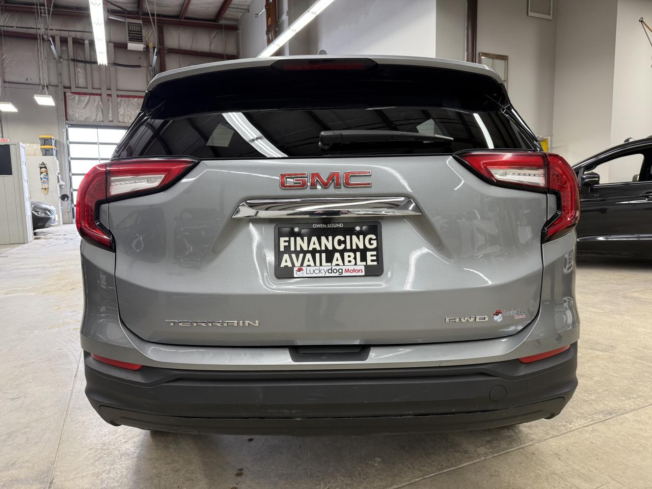 2023 GMC Terrain SLE Photo