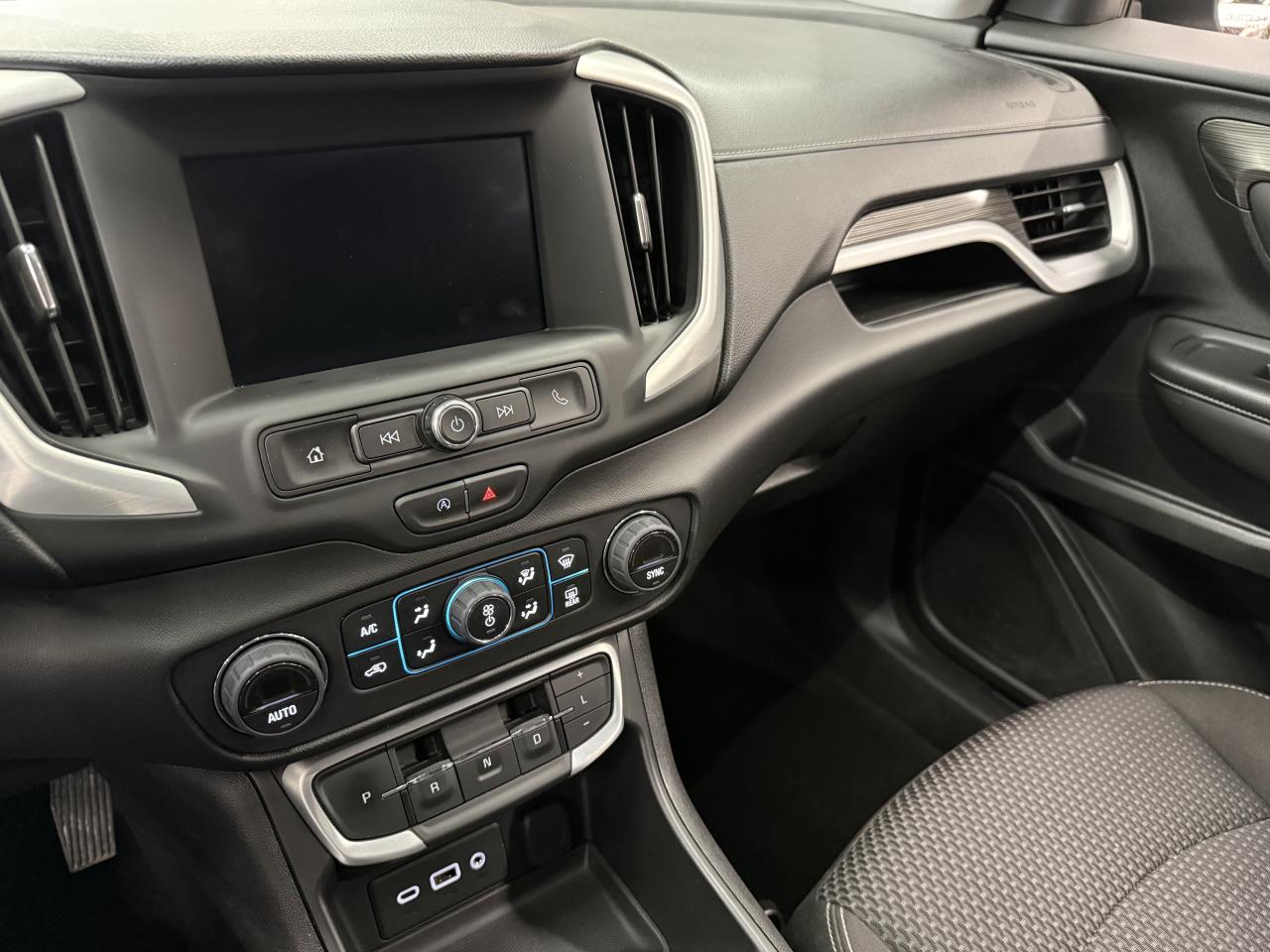 2023 GMC Terrain SLE Photo