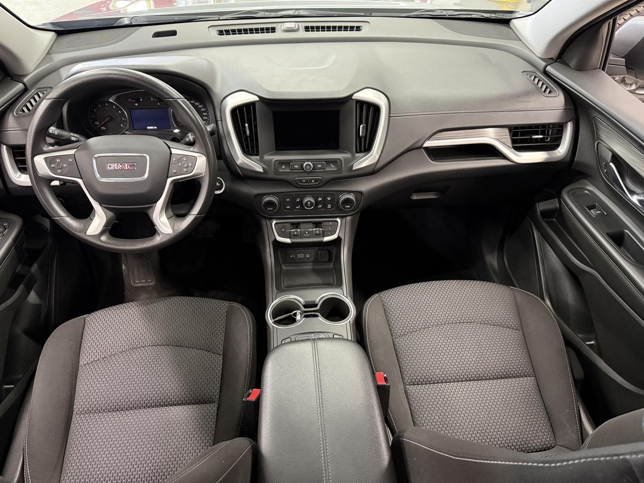 2023 GMC Terrain SLE Photo