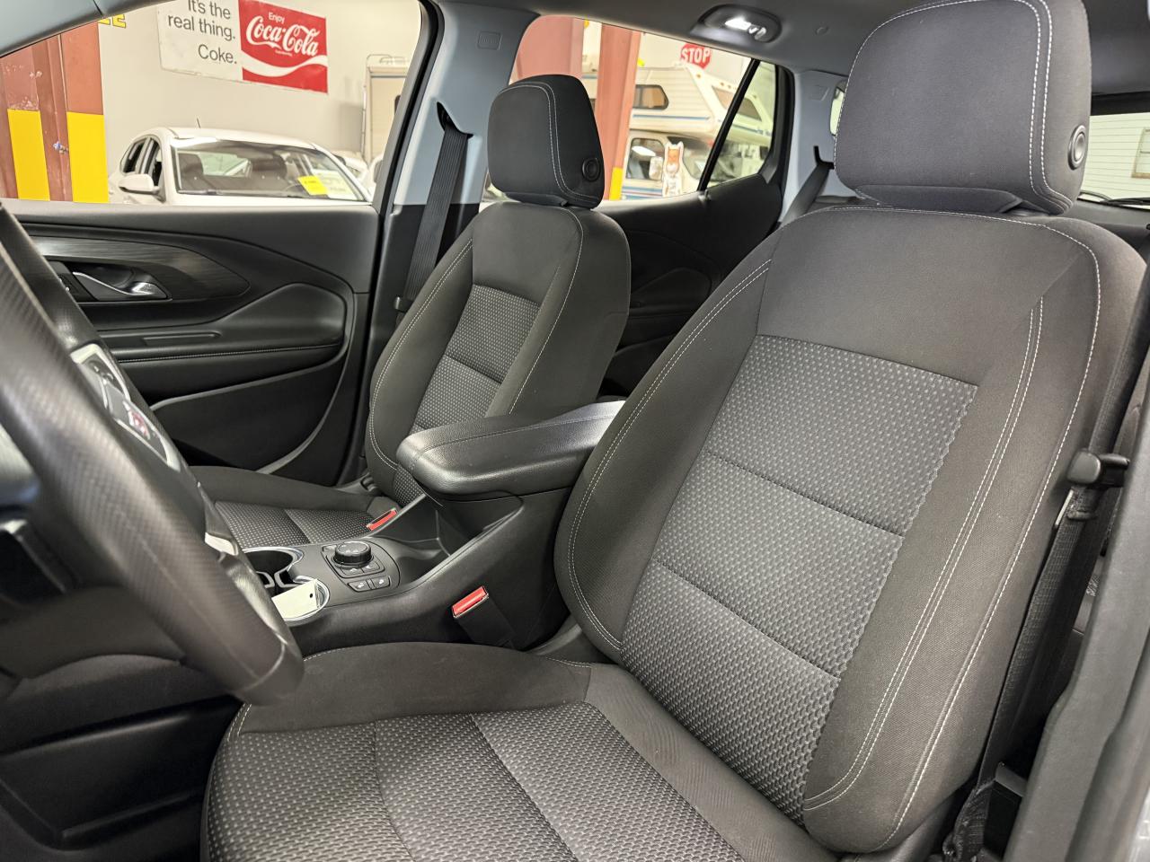 2023 GMC Terrain SLE Photo