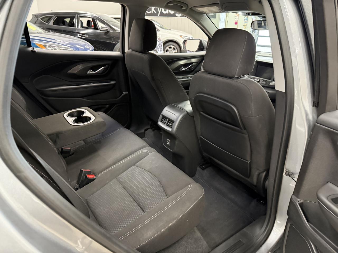 2023 GMC Terrain SLE Photo