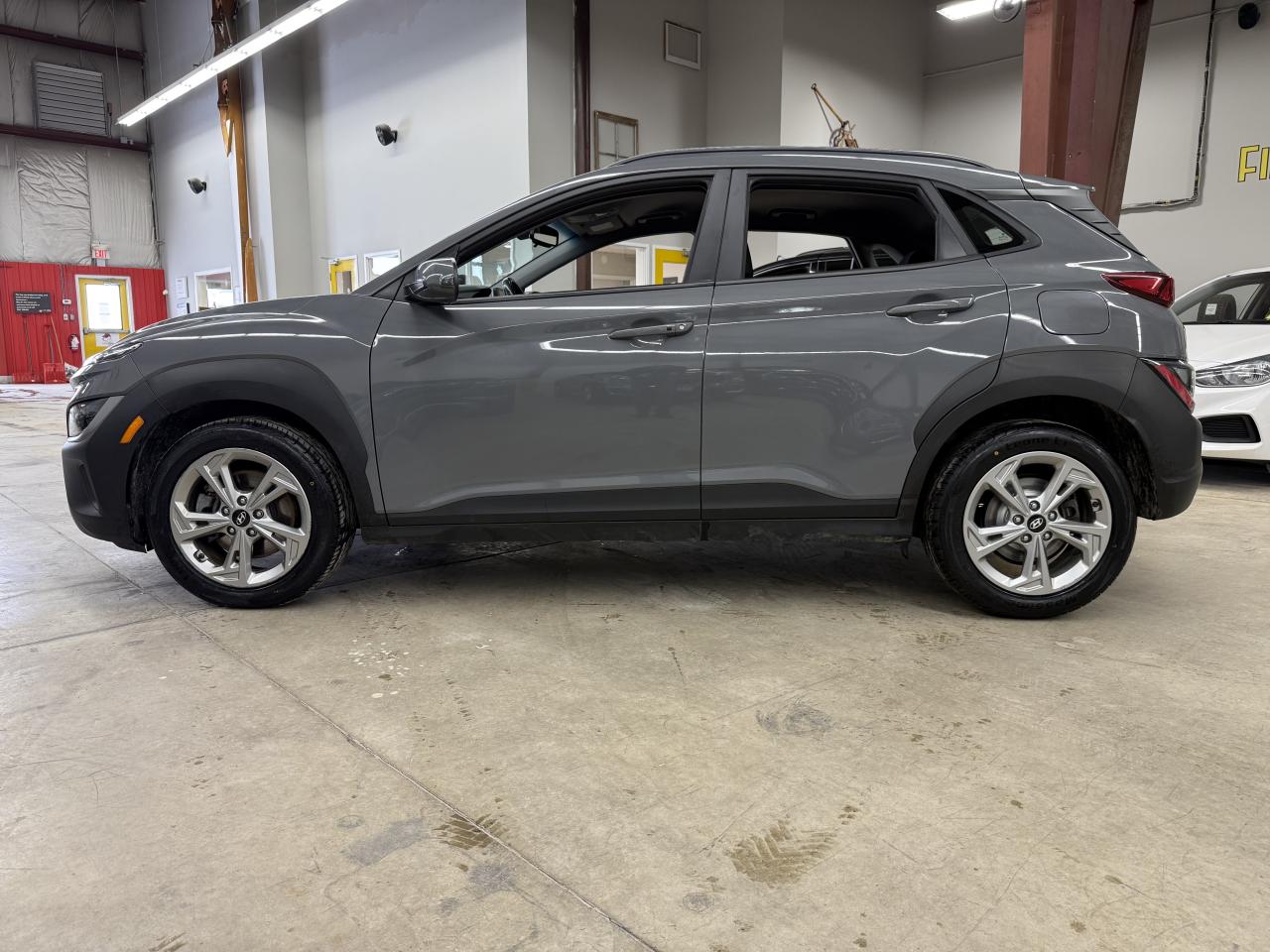 2023 Hyundai KONA Preferred Photo2