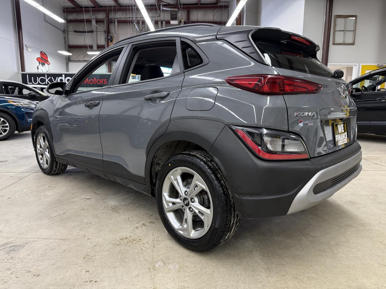 2023 Hyundai KONA Preferred Photo3