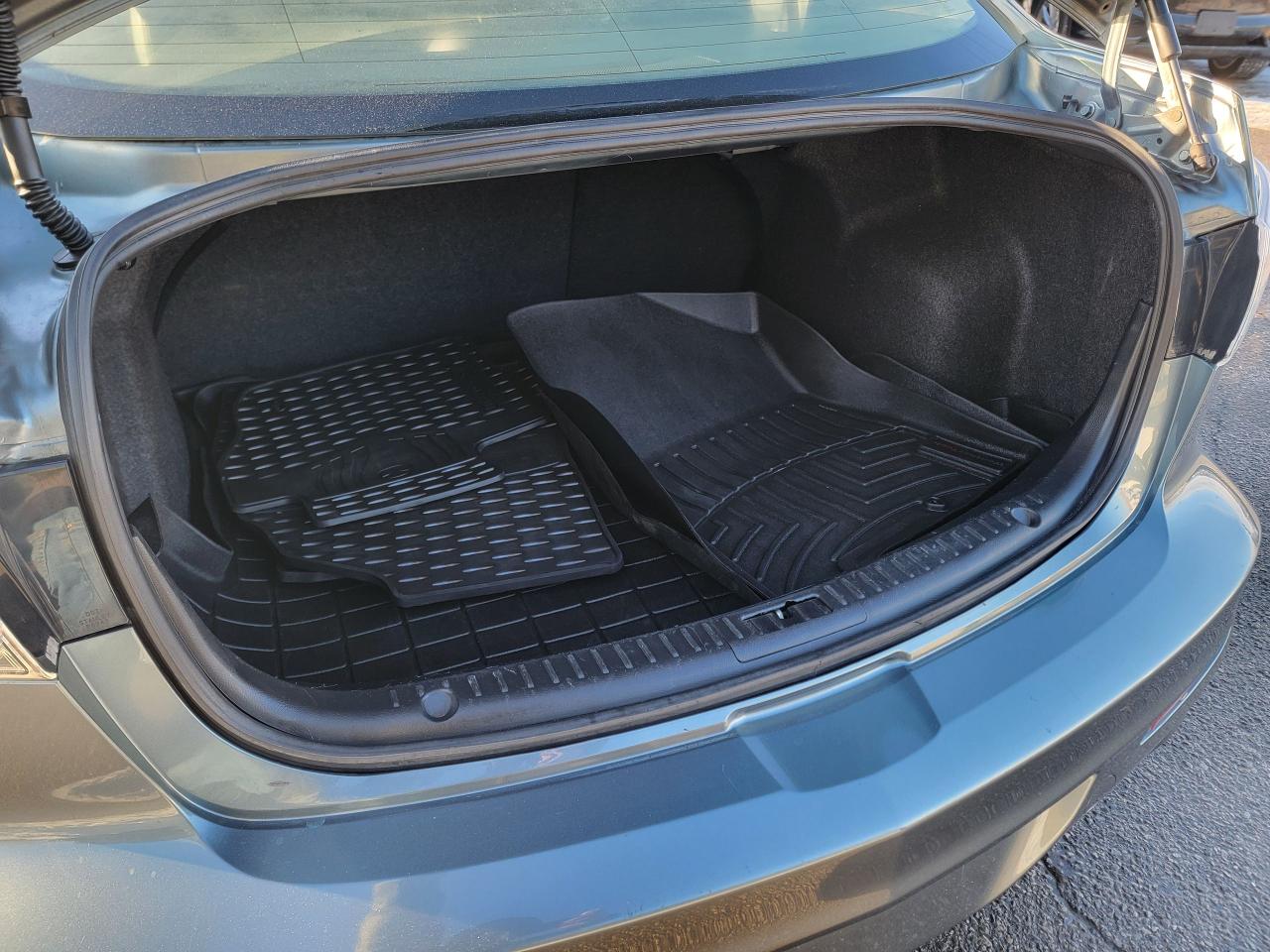 2012 Mazda MAZDA3 GT | 2.5 | LOW KMS | Leather | Sunroof Photo