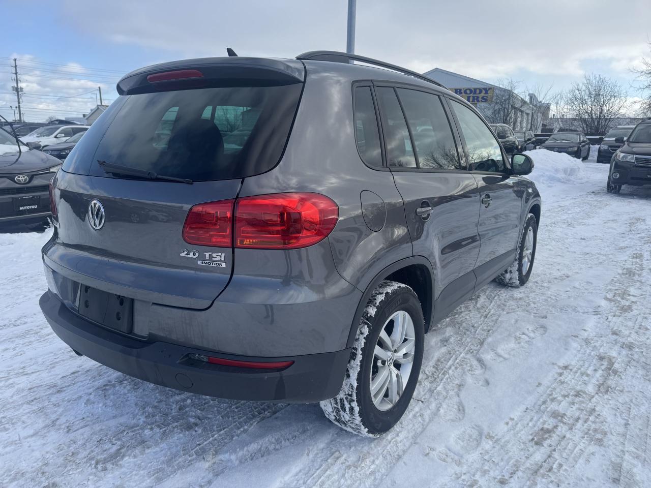 2015 Volkswagen Tiguan COMFORTLINE Photo