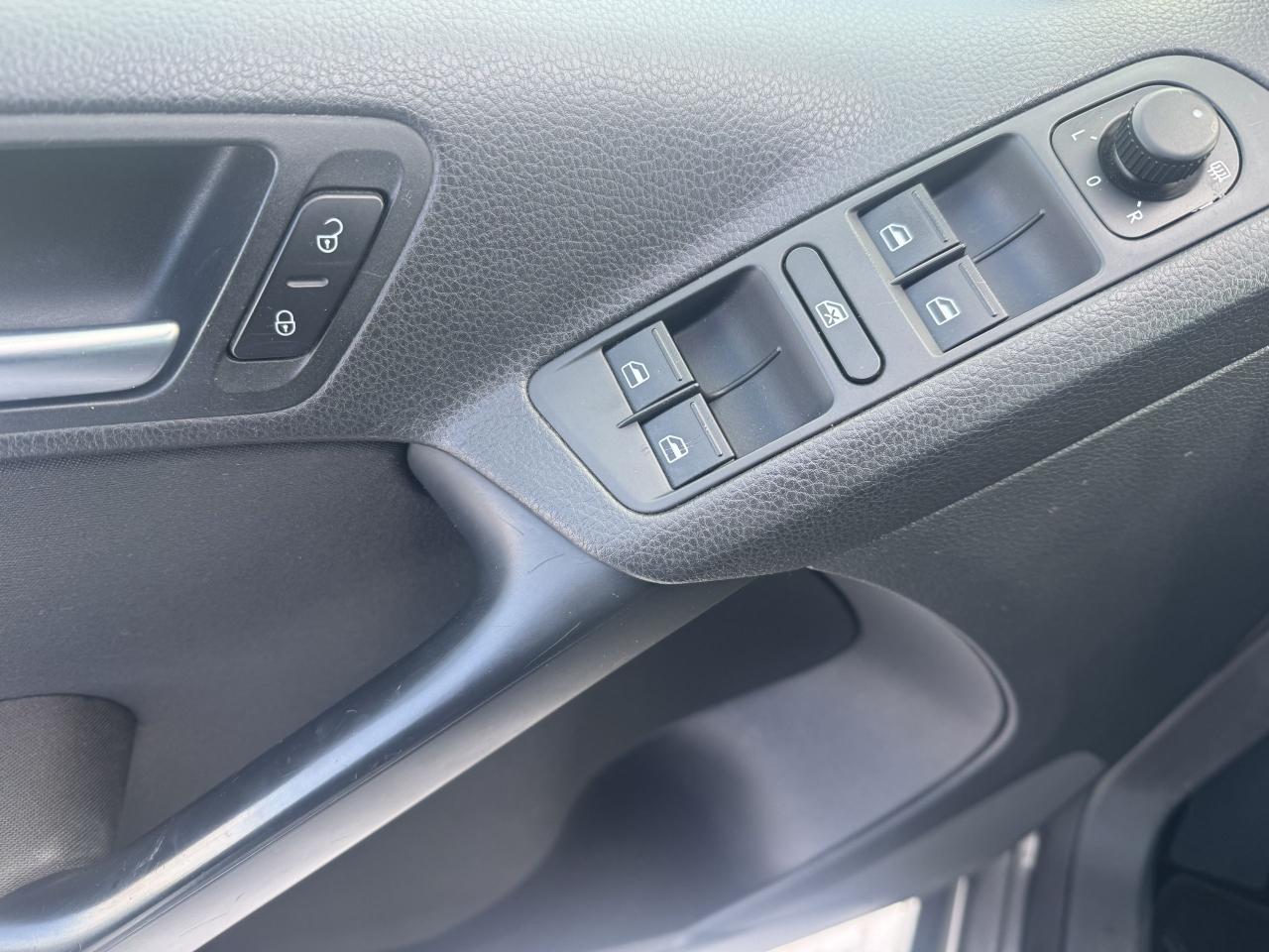 2015 Volkswagen Tiguan COMFORTLINE Photo